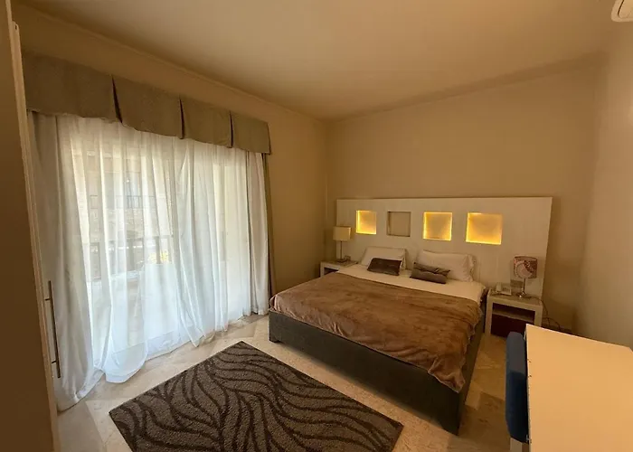 Luxury With Endless Sea Views Apartman Gurdaka